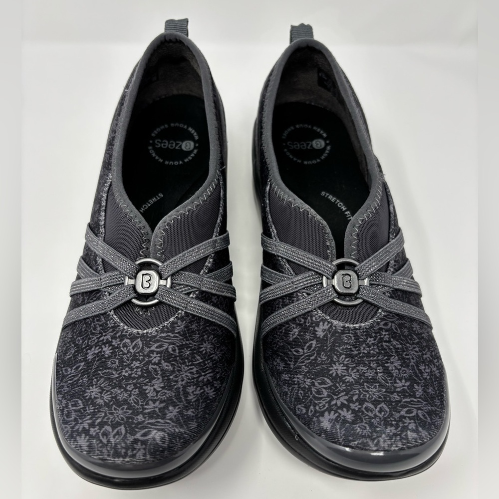 Bzees Ladies Black/Grey Slip-On Flats 8.5 Style is Rosie Great Condition